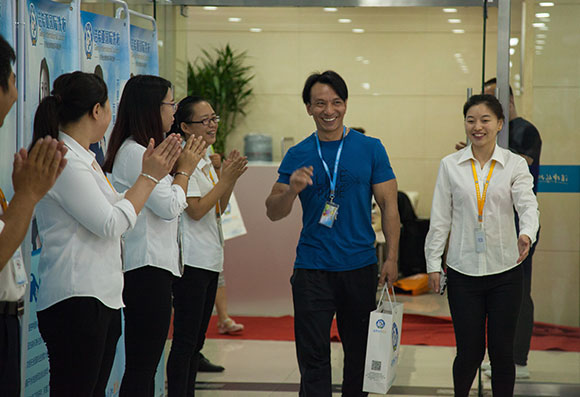 潔希亞國(guó)際洗衣鳳凰西街店開業(yè)大吉 潔希亞國(guó)際洗衣鳳凰西街店開業(yè)大吉