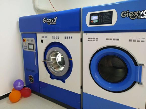 干洗店加盟案例：潔希亞國際洗衣西大街店開業盛況